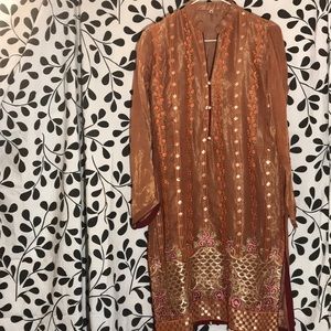 Kurta fancy embroidery organza size M